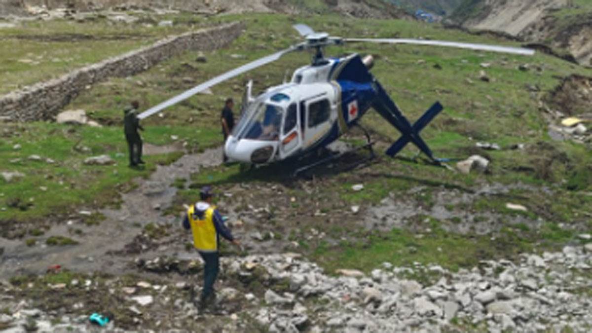 https://www.jagranimages.com/images/newimg/18052025/18_05_2025-helicopter_23940579.jpg