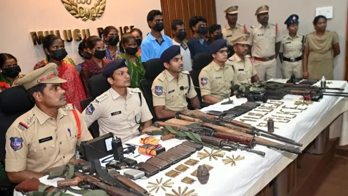 तेलंगाना में 20 हथियारबंद माओवादी गिरफ्तार, इनमें कई बड़े नाम भी शामिल (फोटो- एक्स)
