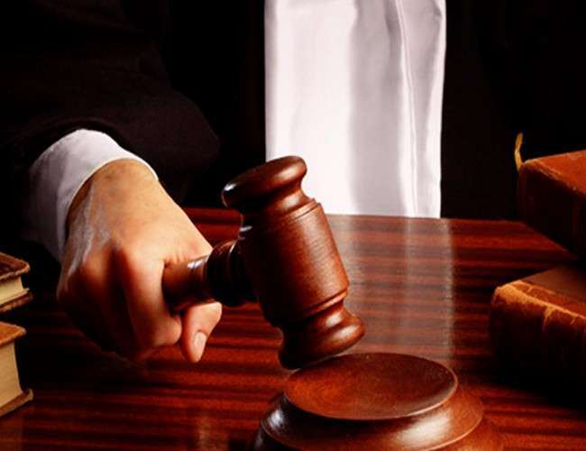 कराची में अदालत ने पूर्व पत्नी को आनलाइन परेशान करने में व्यक्ति को 12 साल कैद की सजा सुनाई है।