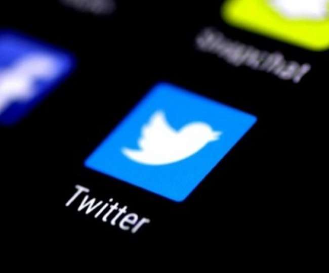 ट्विटर के अधिकारियों ने संसदीय समिति के सामने अपना पक्ष रखा है।