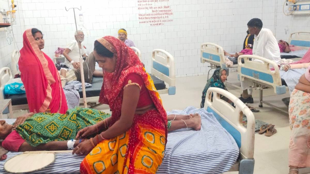 people suffering from heat stroke due to less intake of water