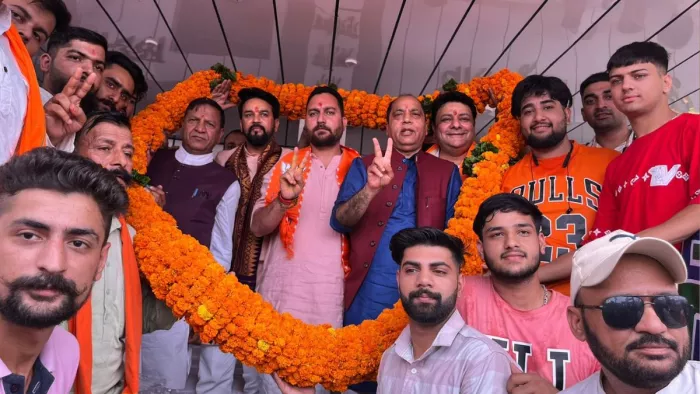 भाजपा के हमीरपुर विधानसभा सीट के प्रत्याशी हैं करोड़ों के मालिक