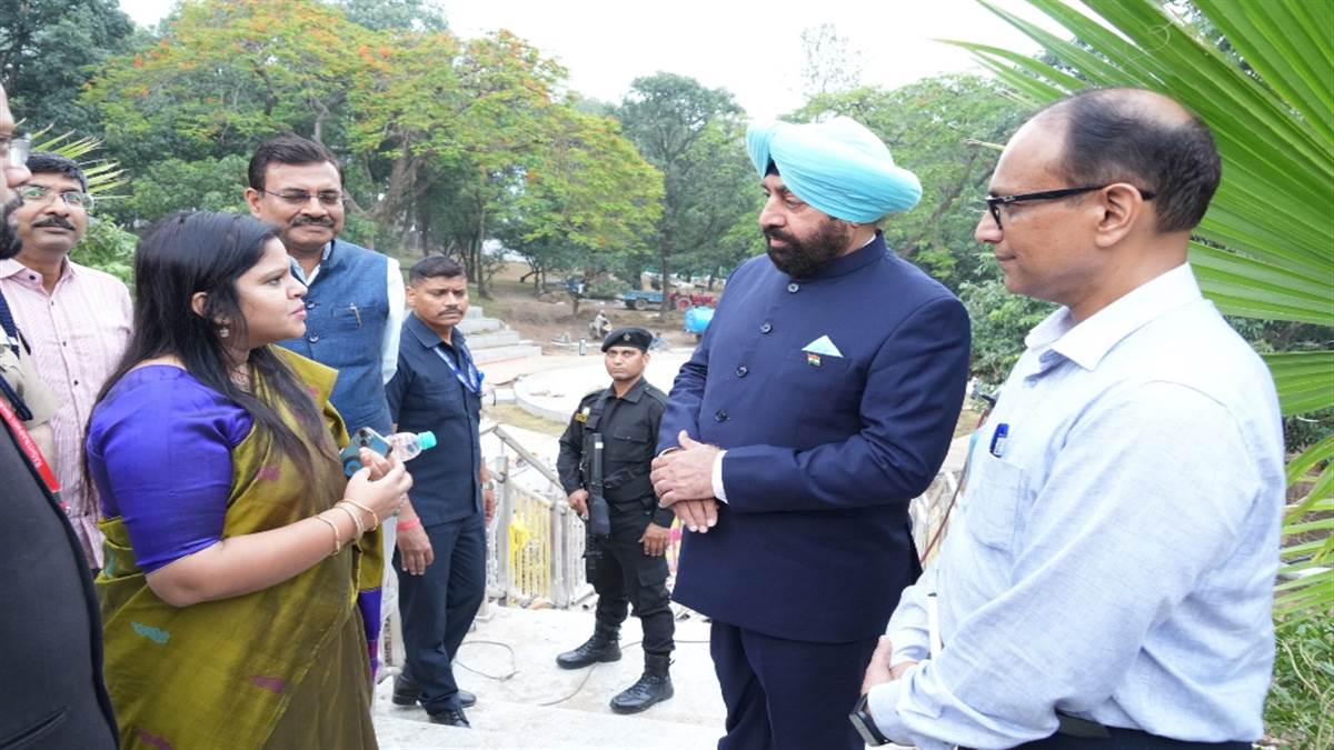 dehradun city news governor inspects development works at rashtrapati niketan