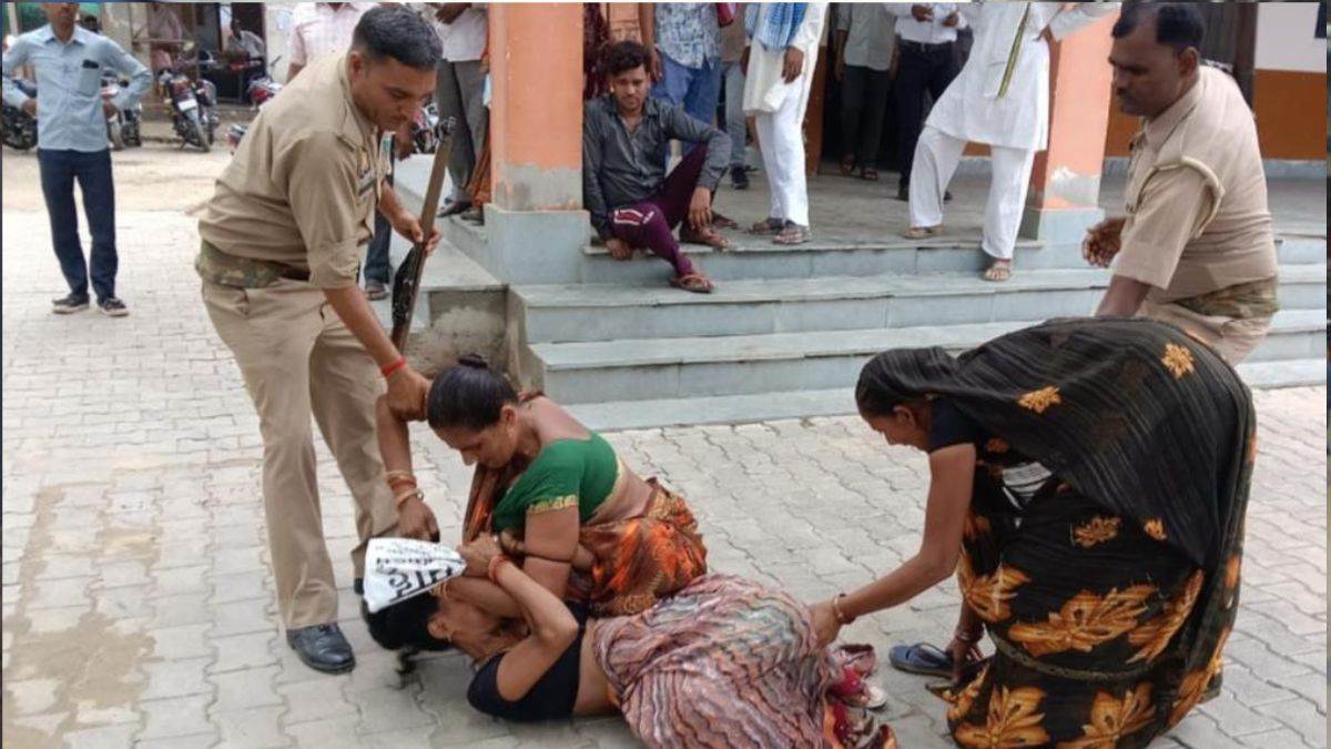 badaun news pregnant woman assaulted by sisters in law at tehasil fir filed