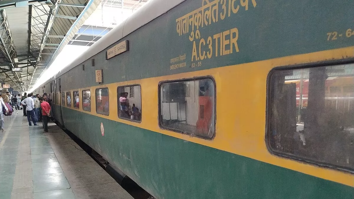 अब नई दिल्ली रेलवे स्टेशन पर नहीं रुकेगी सहरसा-अमृतसर गरीब रथ एक्सप्रेस, ट्रेन को मिला नया स्टॉपेज