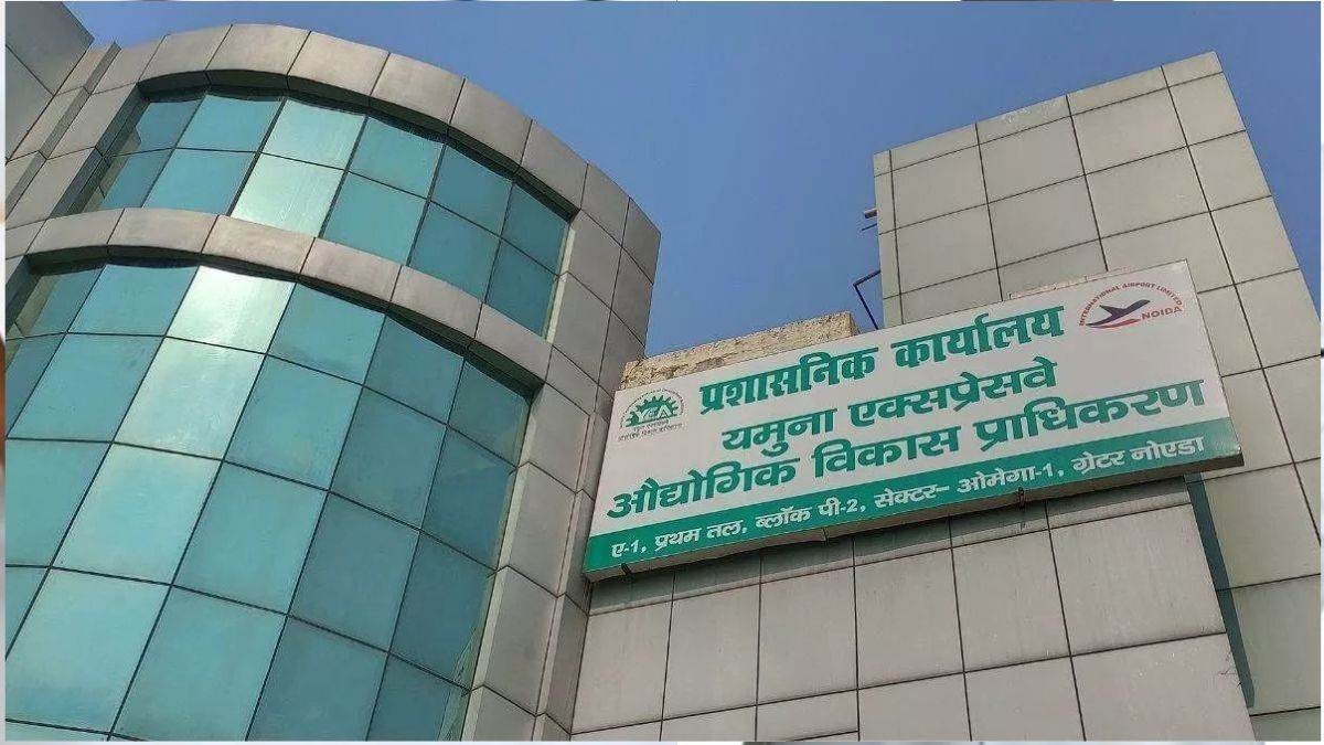 https://www.jagranimages.com/images/newimg/18062025/18_06_2025-noida_news_23967393.jpg