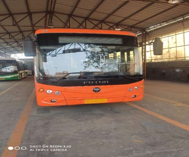 City ​​Bus Service: बालू की बोरी रख लखनऊ की सड़कों पर दौड़ेंगी ई-बसें, 20  जुलाई से होगा ट्रायल - E buses will run on the streets of Lucknow with sand  bags
