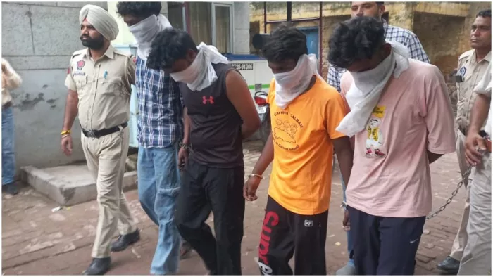 पुलिस ने 12 घंटे में ही सुलझाया बुजुर्ग की हत्या का मामला, चार लुटेरे गिरफ्तार