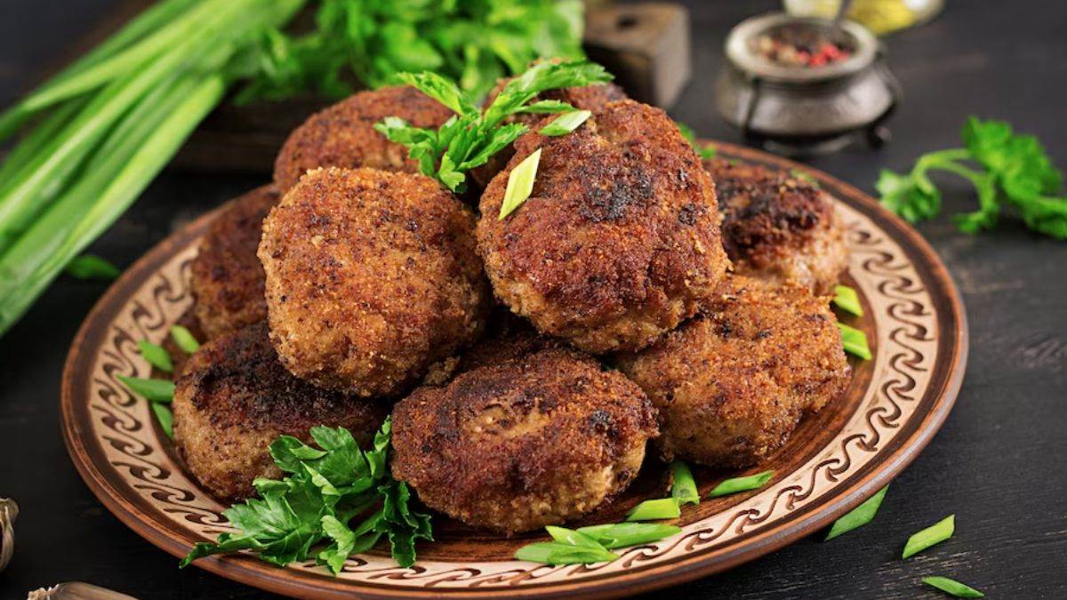 https://www.jagranimages.com/images/newimg/18072023/18_07_2023-bajra_tikki_23475065.jpg