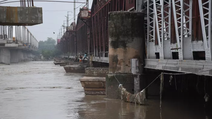 9 दिन बाद खतरे के निशान से नीचे आई यमुना।