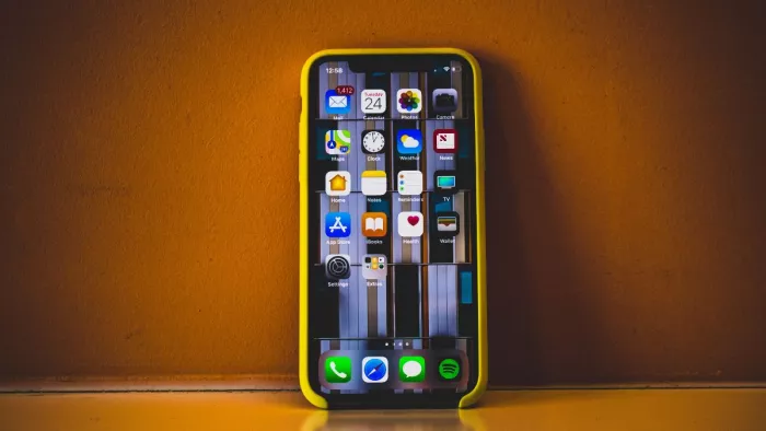 How to use iPhone screen distance feature to protect your eyes