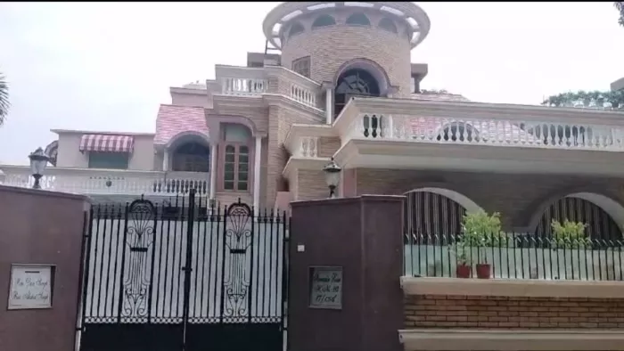 हरियाणा के महेंद्रगढ़ में कांग्रेस के विधायक की कोठी पर ईडी की छापामारी। जागरण फोटो