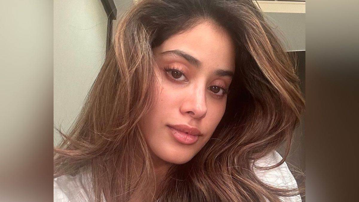 https://www.jagranimages.com/images/newimg/18072024/18_07_2024-janhvi_kapoor_hospitalized__23761055.jpg
