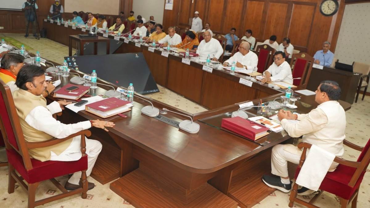 mp cabinet meeting many important decisions were taken in mohan cabinet meeting a committee will be formed to keep the data safe