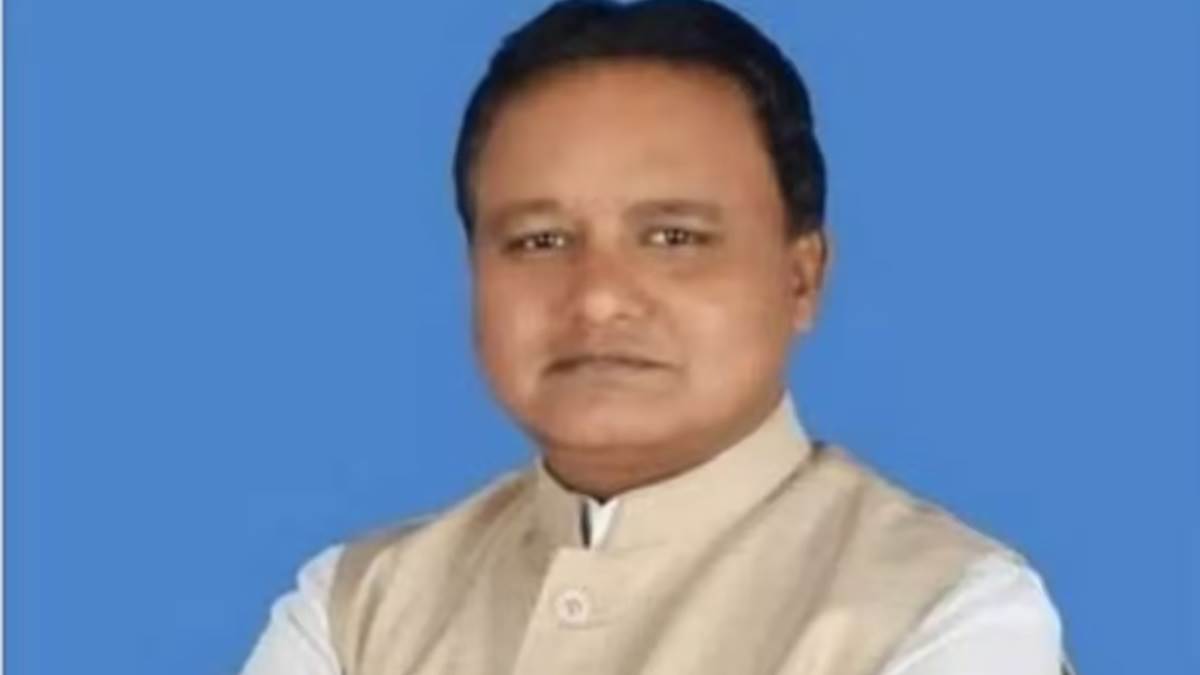 https://www.jagranimages.com/images/newimg/18072024/18_07_2024-mohan_majhi_23760870_152516553.jpg