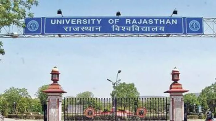 राजस्थान विश्वविद्यालय में छात्रसंघ चुनाव को लेकर छात्रों ने किया प्रदर्शन (फाइल फोटो)