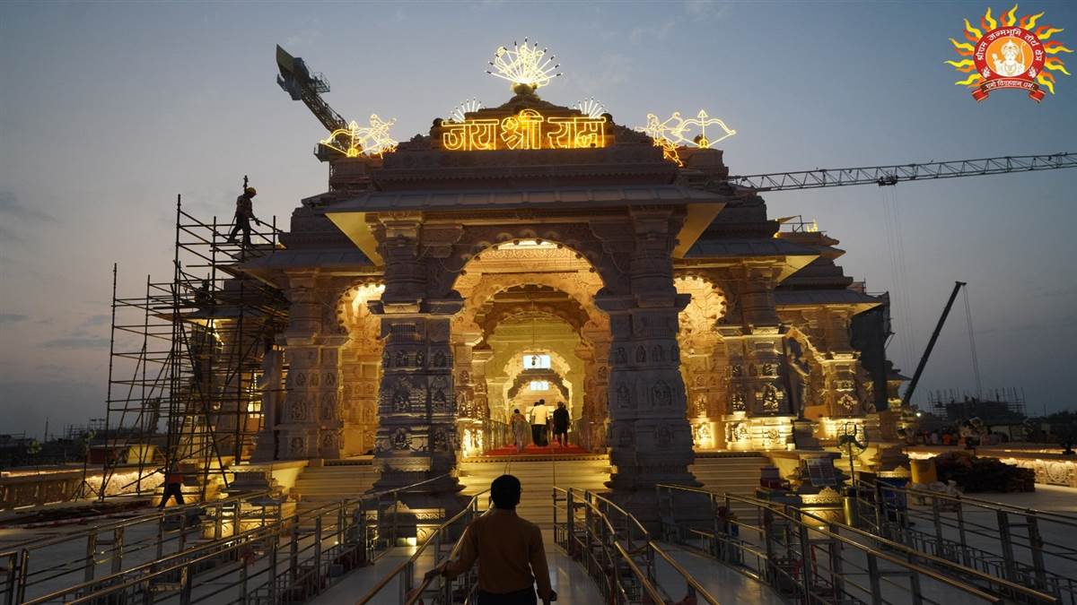 https://www.jagranimages.com/images/newimg/18072025/18_07_2025-17faz_41_17072025_439.jpg