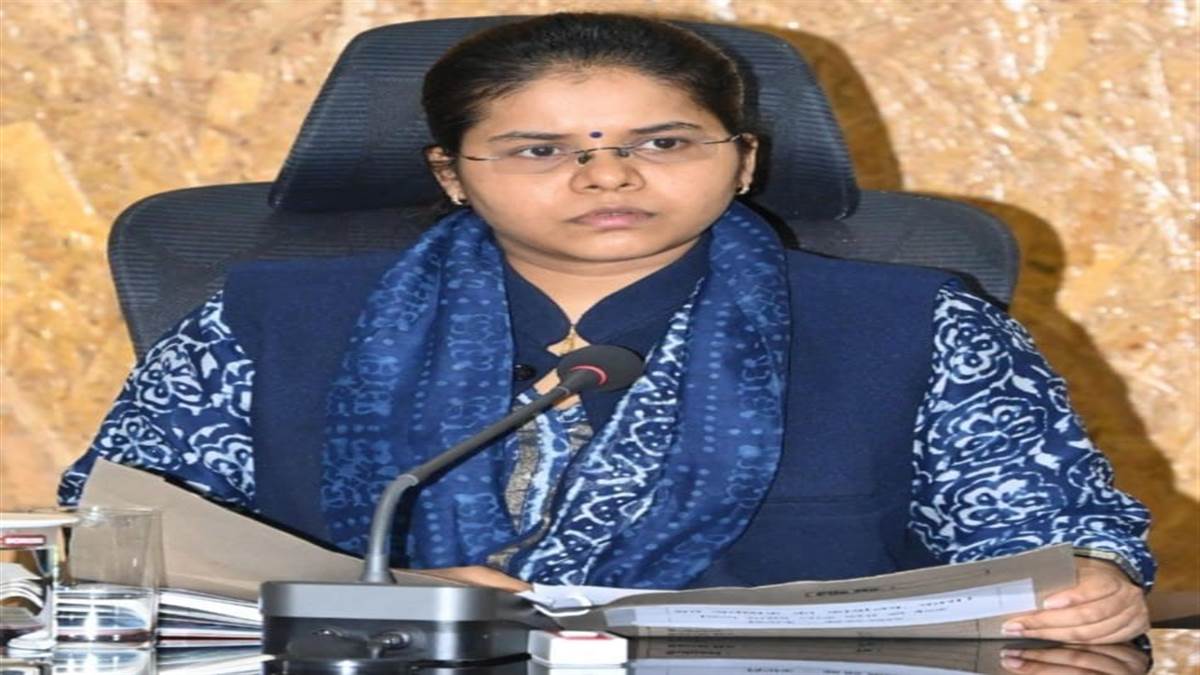 mnrega park will be built on 50 acres in mayurhand deputy commissioner will inspect site