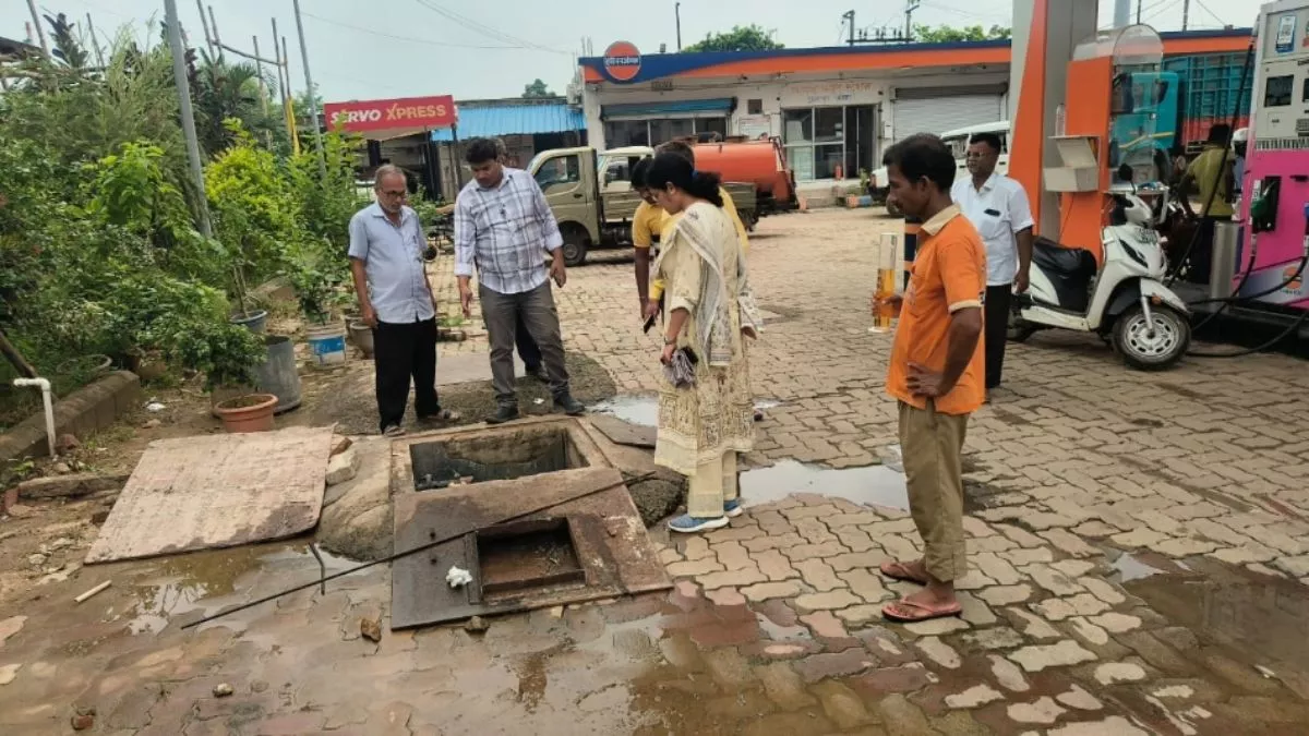 Banka News: वाहन में पेट्रोल के बदले डाल दिया था पानी, जांच में 950 लीटर पानी युक्त पेट्रोल बरामद