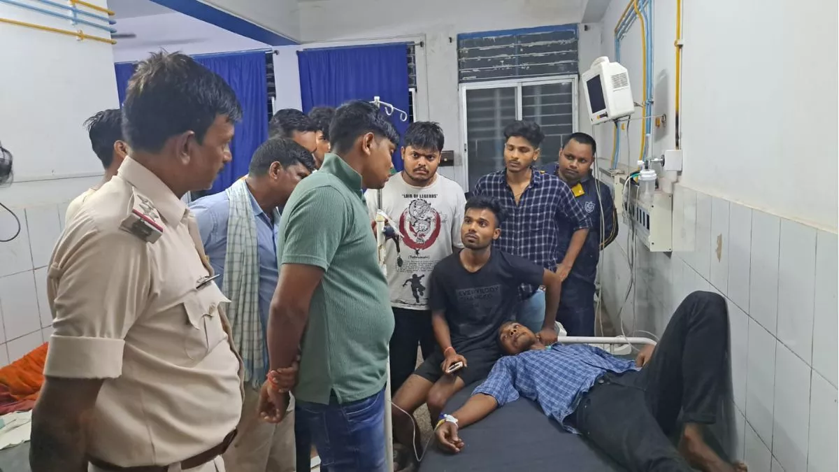 जमुई इंजीनियरिंग कॉलेज में छात्र ने आत्महत्या का किया प्रयास, प्रिंसिपल पर लगाए गंभीर आरोप