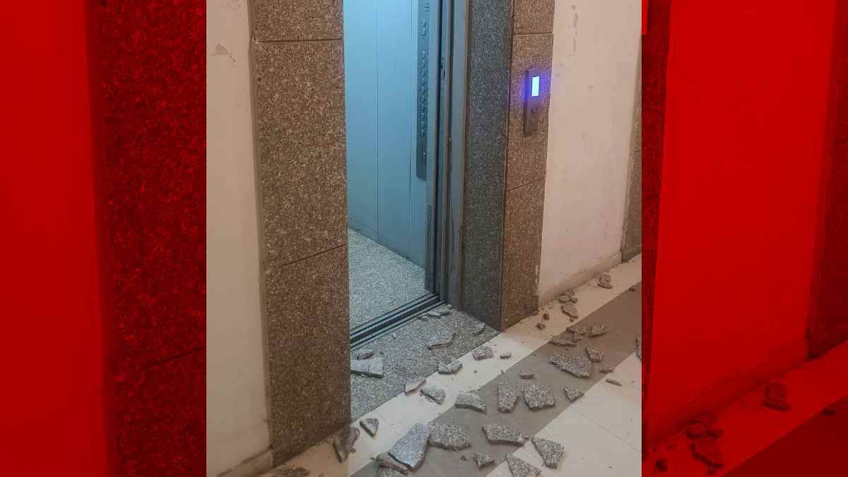 https://www.jagranimages.com/images/newimg/18072025/18_07_2025-lift_23988235.jpg