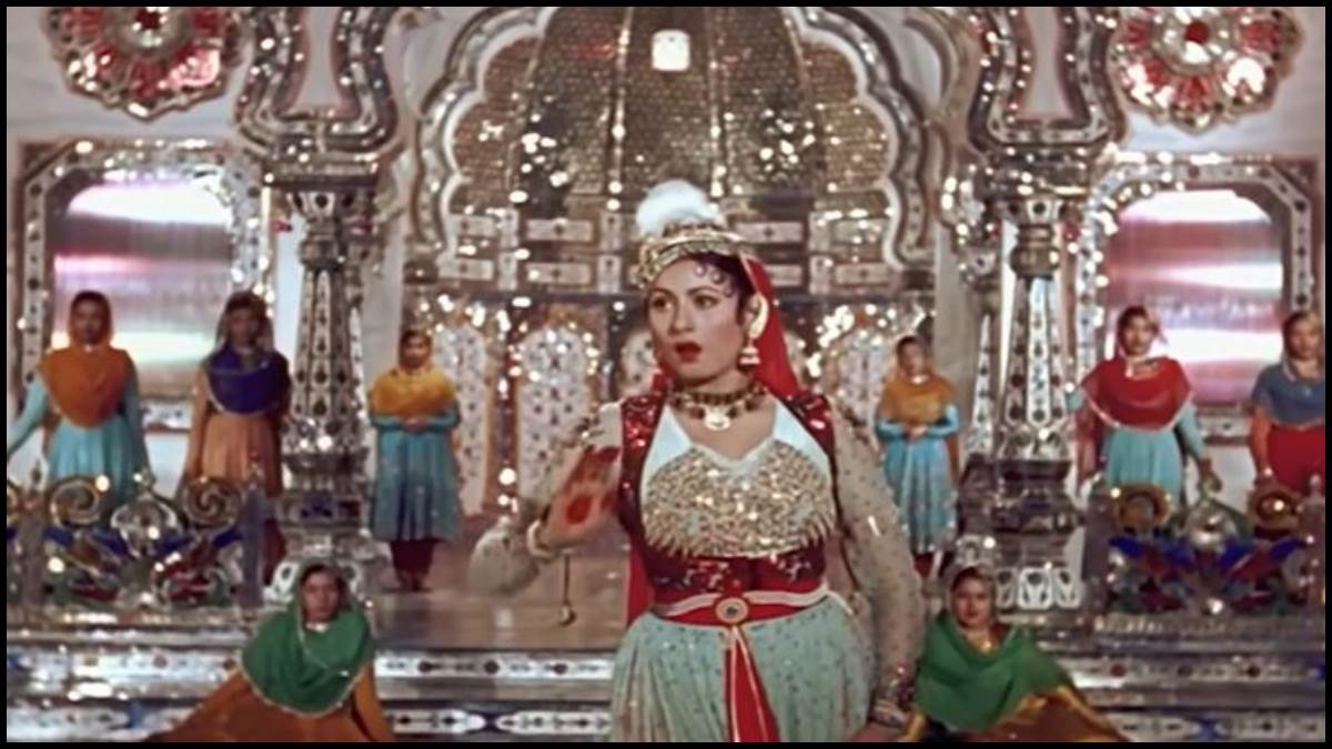 https://www.jagranimages.com/images/newimg/18072025/18_07_2025-mughal_e_azam_song_set_cost_23987882.jpg