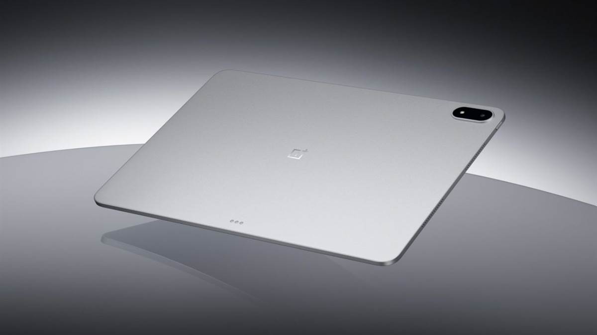 https://www.jagranimages.com/images/newimg/18072025/18_07_2025-oneplus_pad_3_23987871.jpg