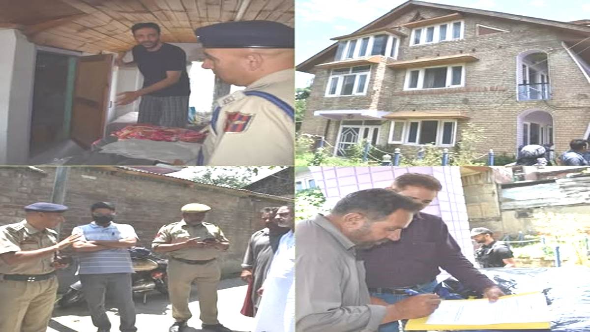 jammu and kashmir police raided the house of a banned muslim league leader in kashmir valley