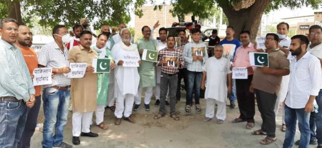 bjp demonstrated against pakistan