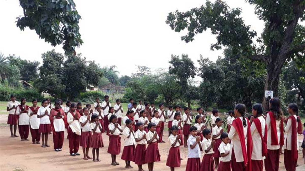 Jharkhand News: झारखंड के 6100 स्कूलों में घटा बच्चों का नामांकन।