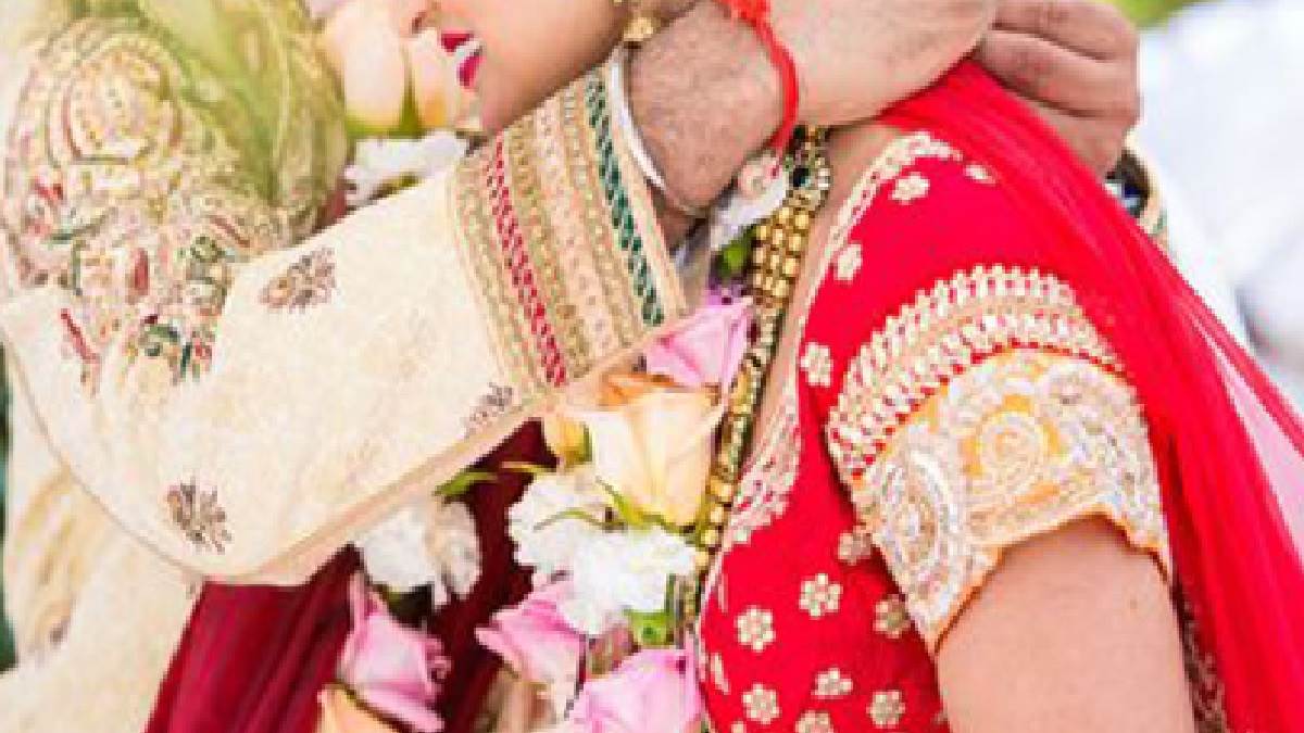 https://www.jagranimages.com/images/newimg/18082023/18_08_2023-marriage_with_nri_23504956.jpg
