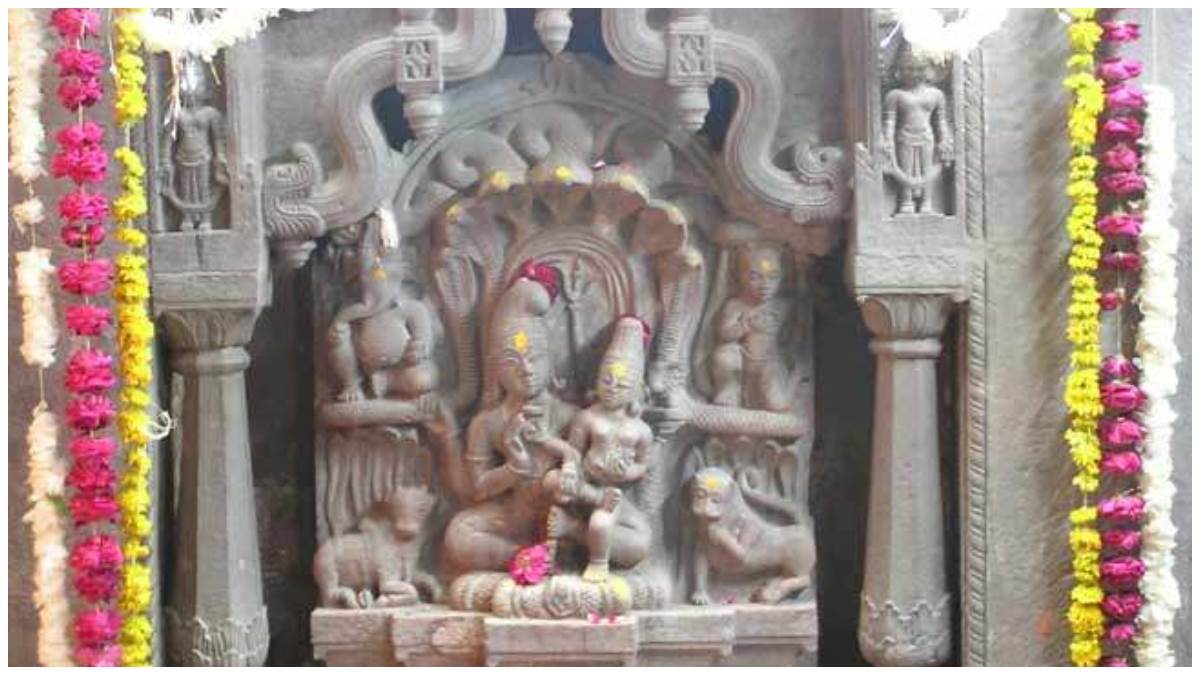 https://www.jagranimages.com/images/newimg/18082023/18_08_2023-nagchandreshwar_temple_of_ujjain_23505062.jpg