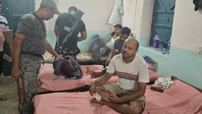 सिपाही भर्ती परीक्षा से पहले छापेमारी (जागरण)