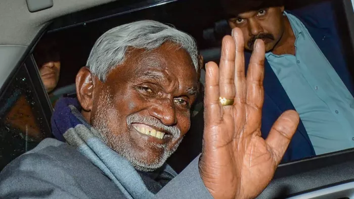 चंपई सोरेन दिल्ली रवाना हुए ( पीटीआई फोटो)