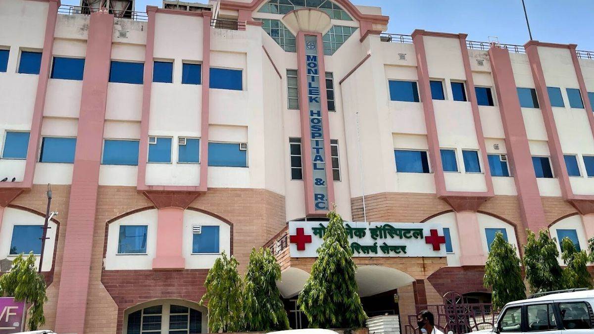 https://www.jagranimages.com/images/newimg/18082024/18_08_2024-jaipur_bomb_threat_23780374_11510233.jpg
