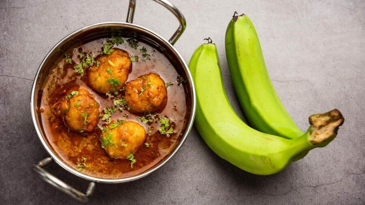 https://www.jagranimages.com/images/newimg/18082024/18_08_2024-kachke_kele_ke_kofte_23780714.jpg