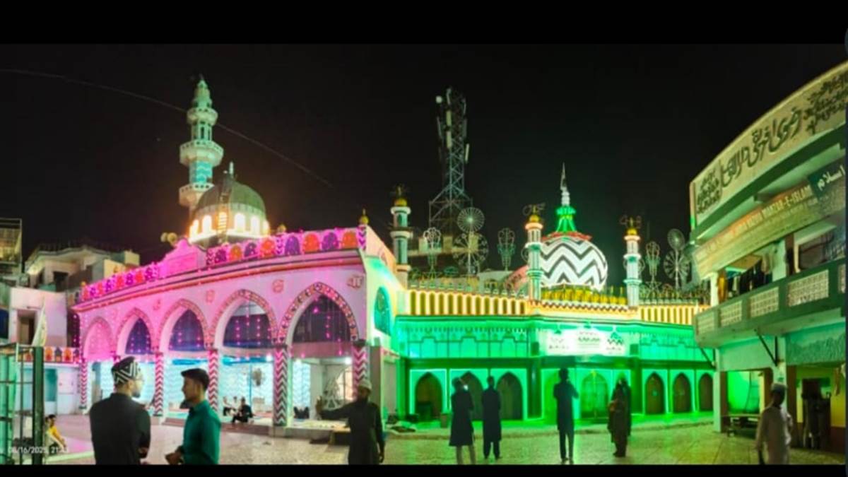 https://www.jagranimages.com/images/newimg/18082025/18_08_2025-17brc_m_13_17082025_500.jpg