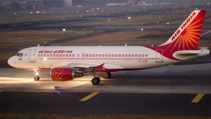 दिल्ली के लिए उड़ान भरने वाला था एअर इंडिया का प्लेन, ऐन वक्त पर आ गई तकनीकी दिक्कत; रोका गया टेकऑफ