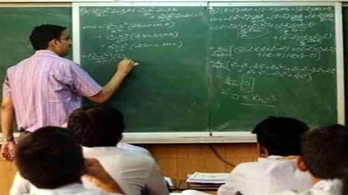 https://www.jagranimages.com/images/newimg/18082025/18_08_2025-assistant_professor_1_24016918.jpg