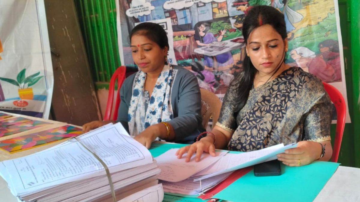 https://www.jagranimages.com/images/newimg/18082025/18_08_2025-bihar_voter_list_1_24016976.jpg
