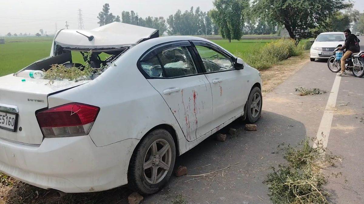 https://www.jagranimages.com/images/newimg/18082025/18_08_2025-car_accident__24016992.jpg