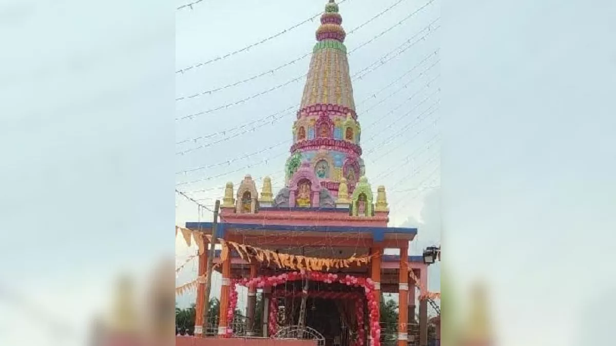 श्रद्धालुओं को आकर्षित कर रहा दुमका में बना राधा-कृष्ण मंदिर, 1.5 करोड़ की लागत से हुआ है तैयार