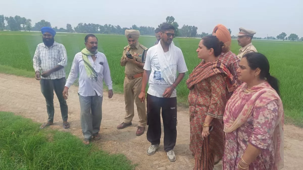 सतलुज के बढ़ते जलस्तर पर फाजिल्का प्रशासन सतर्क, डिप्टी कमिश्नर ने किया दौरा; ग्रामीणों ने रखी ये मांगे