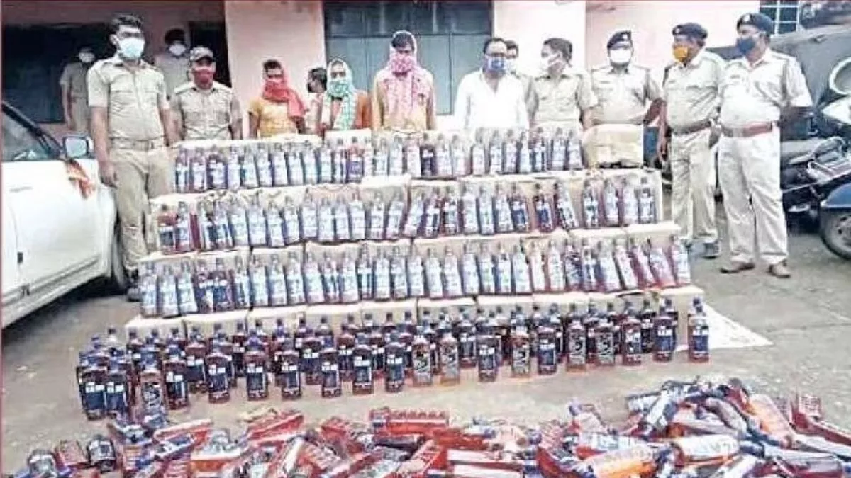 राउरकेला बना विदेशी शराब की तस्करी का गढ़!  4.5 सालों में लगभग 5,000 लीटर शराब की गई जब्त