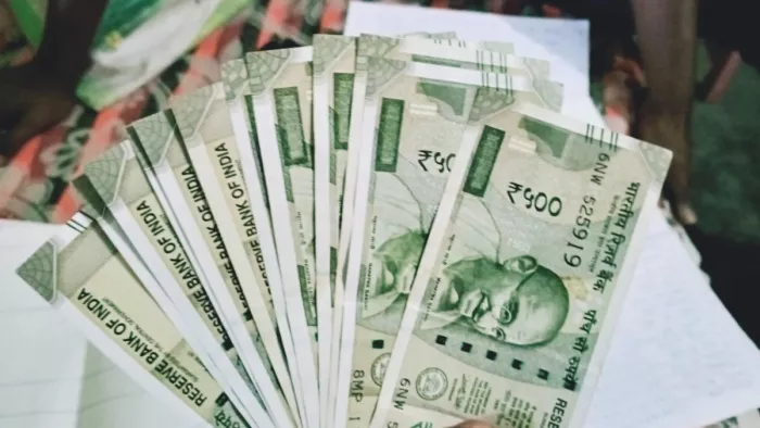 मुख्यमंत्री मंईयां सम्मान योजना के लाभुकों का होगा सत्यापन: डीसी