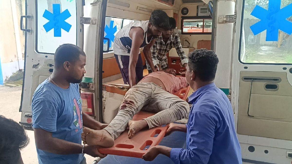 https://www.jagranimages.com/images/newimg/18082025/18_08_2025-road_accident__3_24017063.jpg