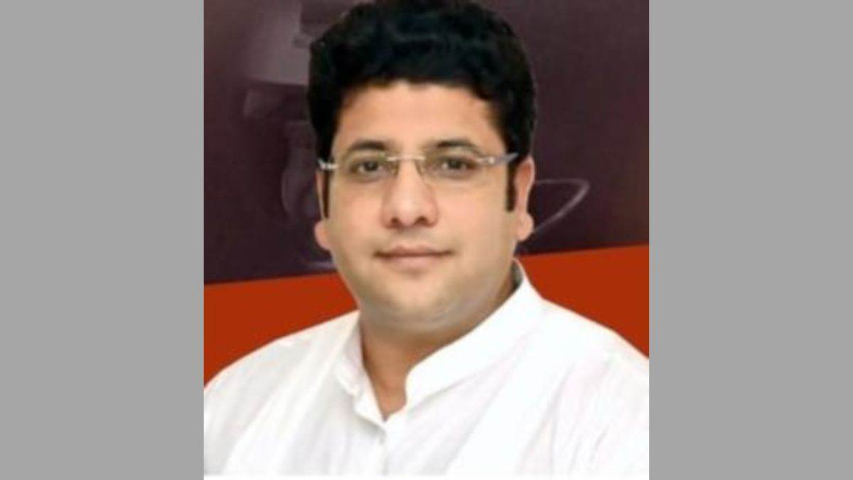 https://www.jagranimages.com/images/newimg/18082025/18_08_2025-sachin_amroha_24016705_144341909.jpg