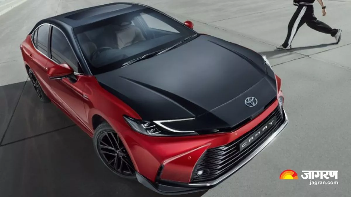 Toyota Camry Sprint Edition लॉन्च; ₹48.50 लाख कीमत, स्पोर्टी लुक और नए कलर मिले