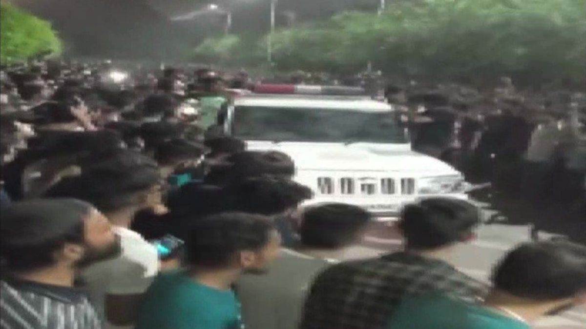 chandigarh girl hostel mms scandal accused said she sent video to shimla youth himachal police and cid alert