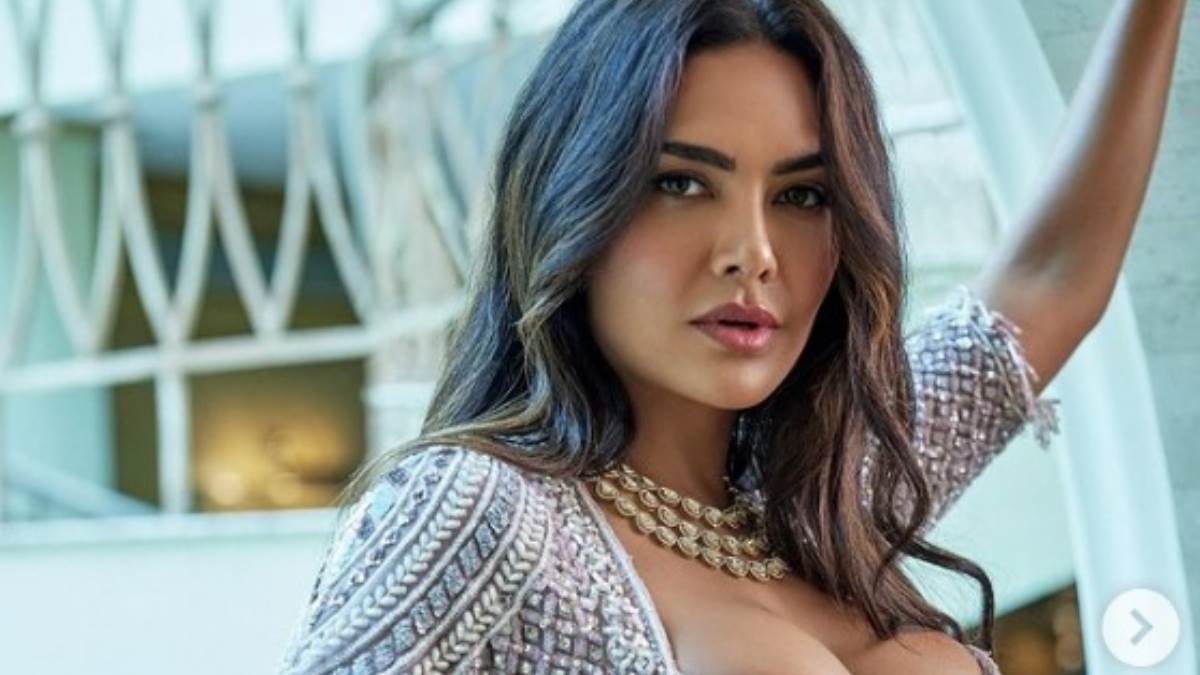 esha gupta had fun on streets of portugal wearing a short dress see new pictures of actress
